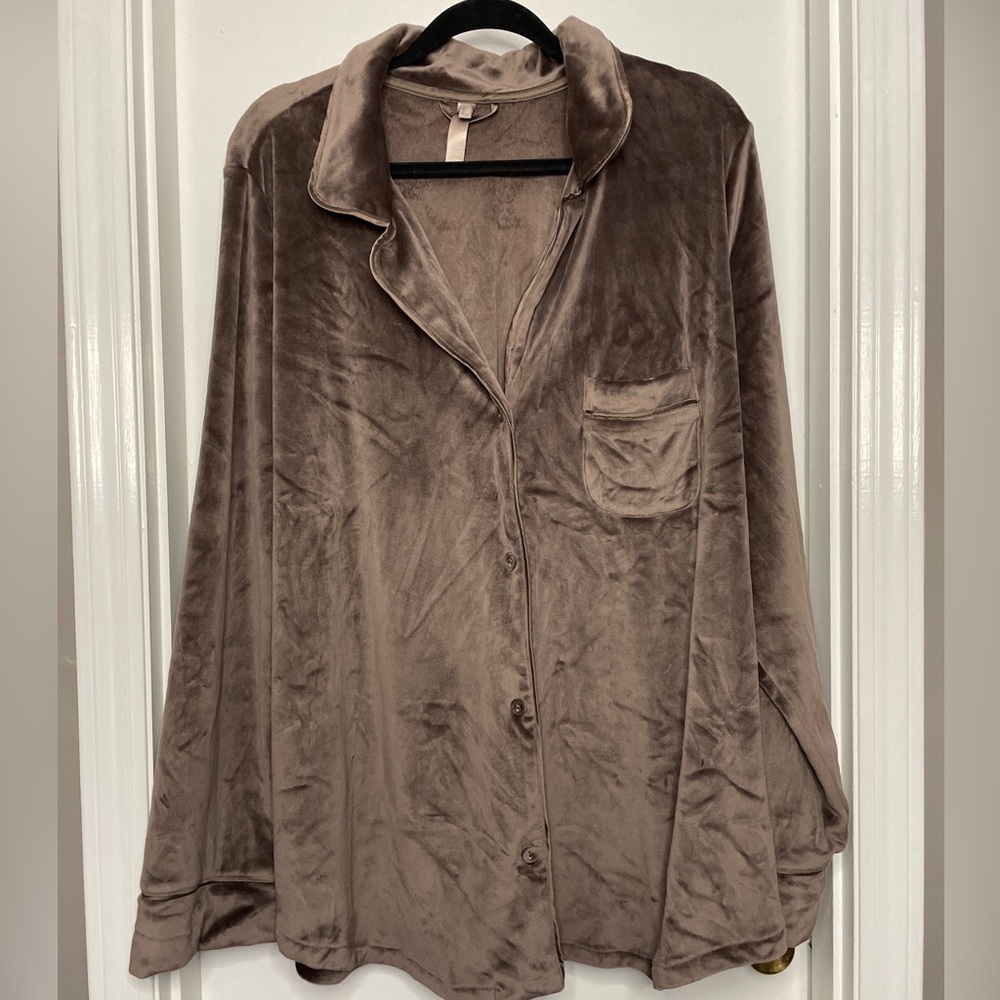 SKIMS Velour Sleep Top Size 4X Amethyst